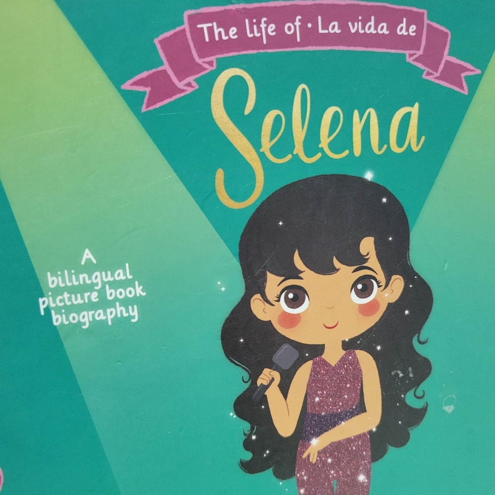 Selena Quintanilla Lil' Libros